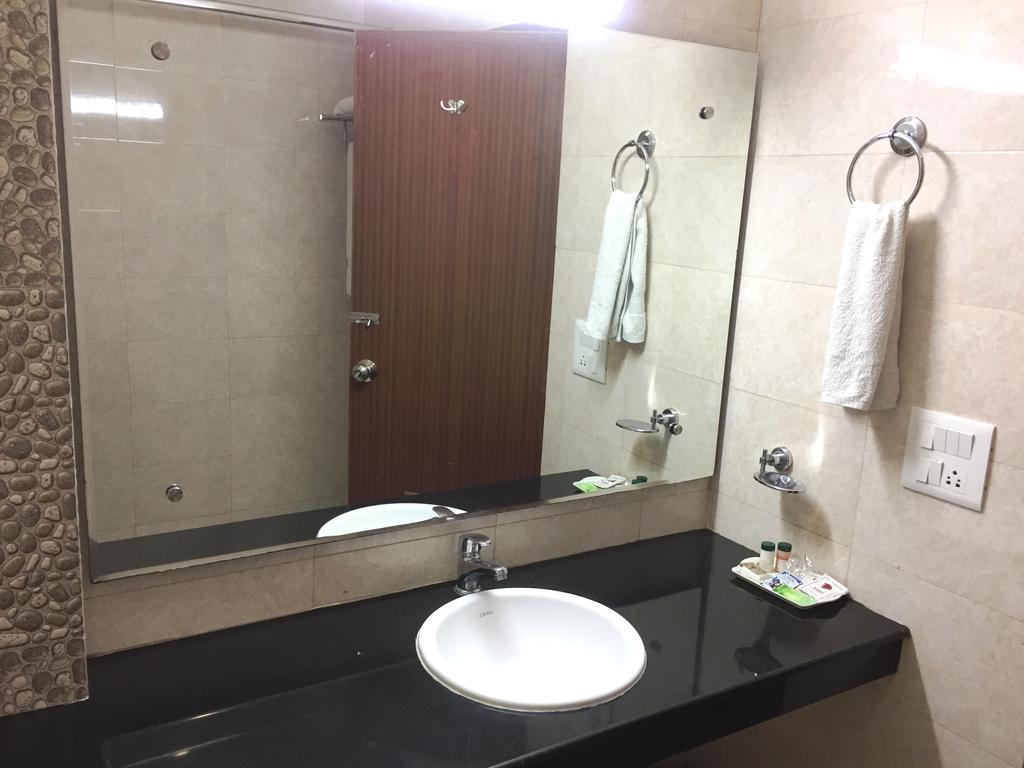 Angel Residency Hotel Greater Noida Exterior photo